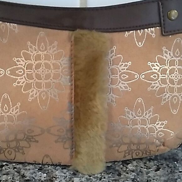 Bath & Body Works Faux Fur Clutch Wristlet. NWOT - Picture 2 of 9